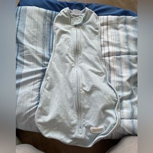 0-3mo light blue swaddle